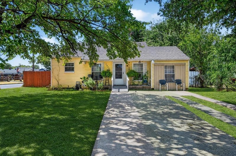 3628 Hampshire Boulevard, Fort Worth TX 76103