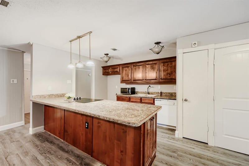 704 Fort Worth Street, Mansfield TX 76063 - Photo 17