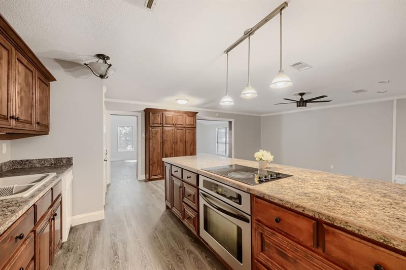 704 Fort Worth Street, Mansfield TX 76063 - Photo 15