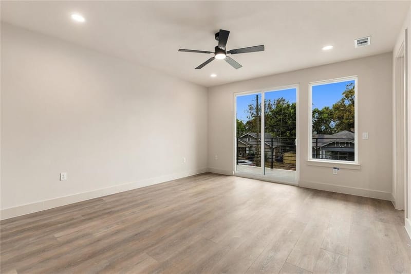 3914 Spence Street, Dallas TX 75215 - Photo 12