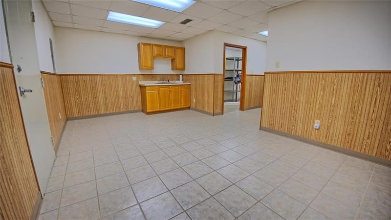 201 Clay Street, Nocona TX 76255 - Photo 12