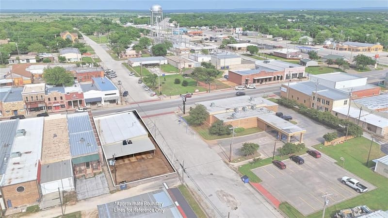 201 Clay Street, Nocona TX 76255 - Photo 22