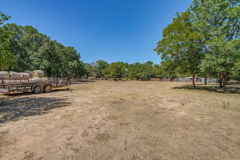 1377 E Gibtown Road, Poolville TX 76487 - Photo 32