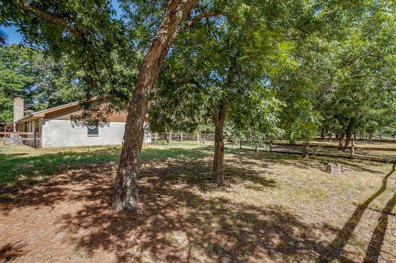 1377 E Gibtown Road, Poolville TX 76487 - Photo 25