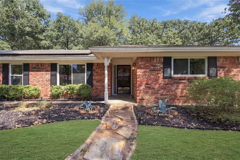 1312 Kathryn Street, Hurst TX 76053 - Photo 3