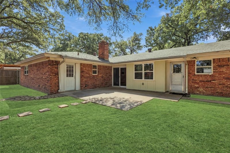 1312 Kathryn Street, Hurst TX 76053 - Photo 32