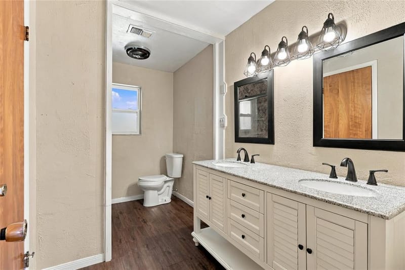 1312 Kathryn Street, Hurst TX 76053 - Photo 24