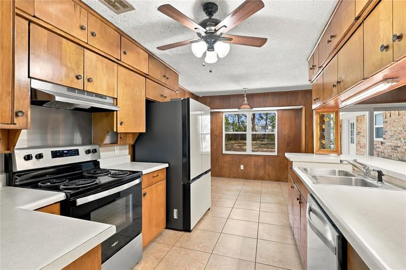 1312 Kathryn Street, Hurst TX 76053 - Photo 10