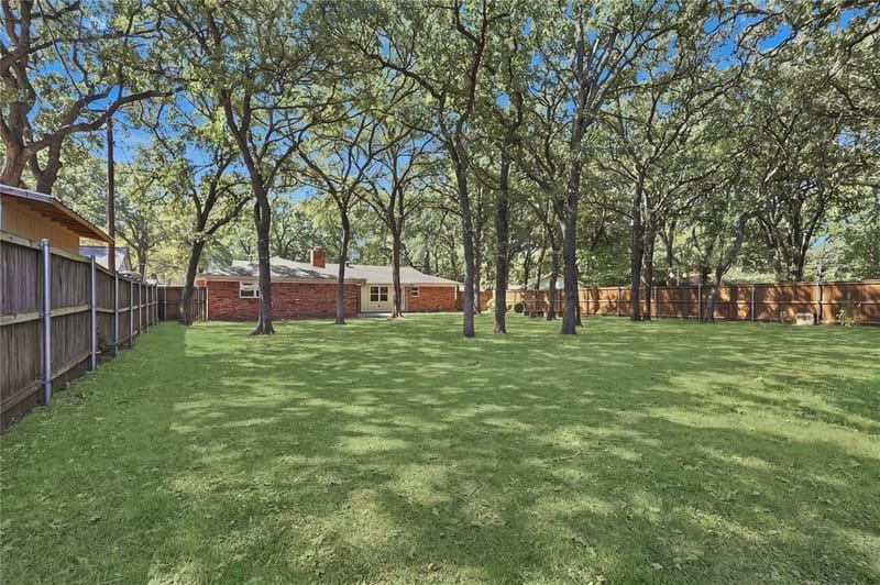 1312 Kathryn Street, Hurst TX 76053 - Photo 37
