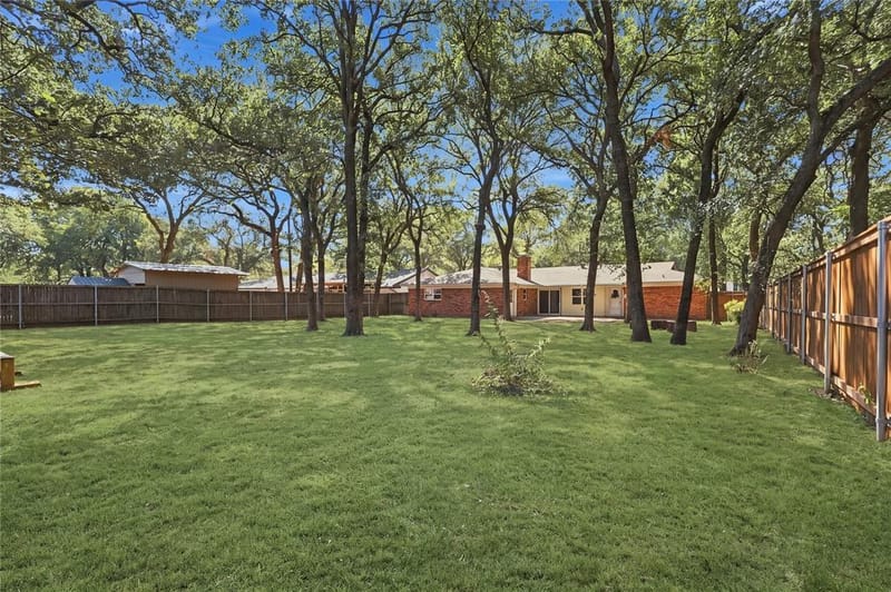 1312 Kathryn Street, Hurst TX 76053 - Photo 35