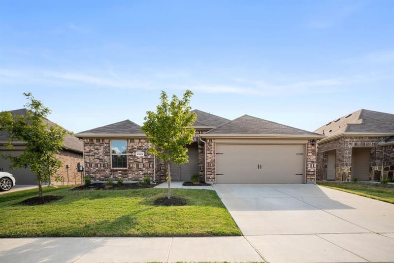 2909 Baldwin Lane, Ennis TX 75119