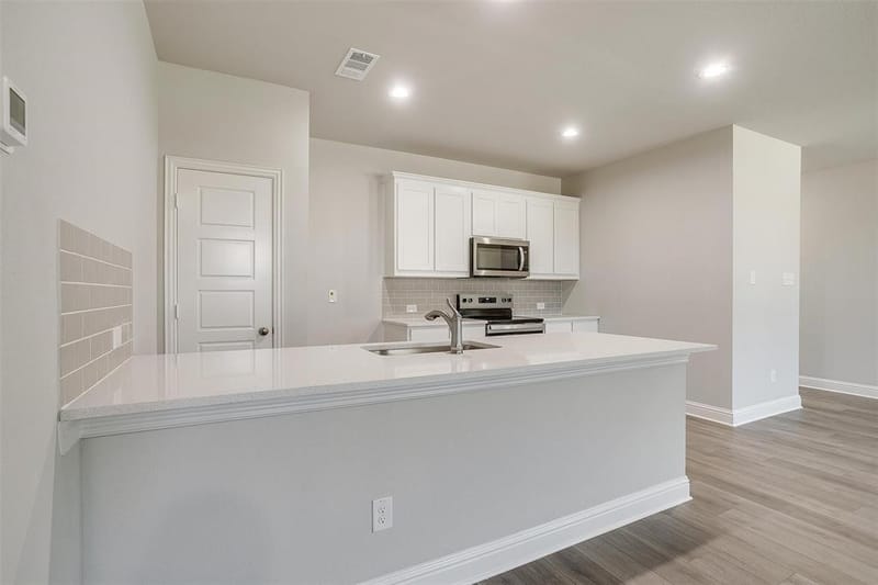 6914 Houndstooth Place, Arlington TX 76001 - Photo 12