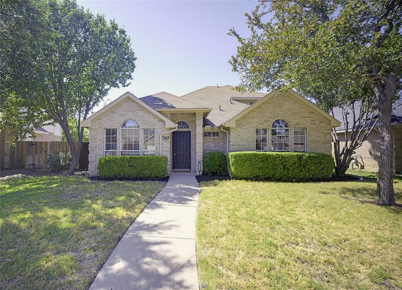 562 Continental Drive, Lewisville TX 75067