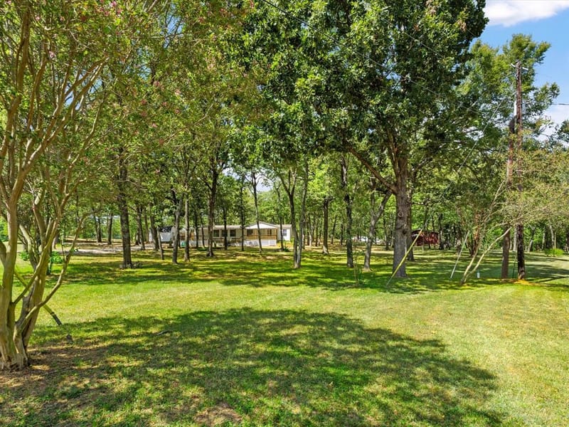 251 Knights Circle, Streetman TX 75859 - Photo 33