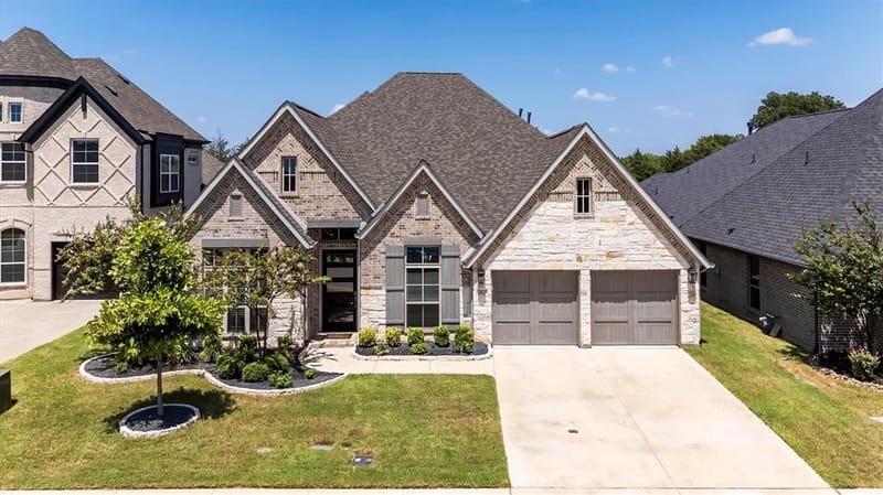 2825 Shane Drive, Midlothian TX 76065