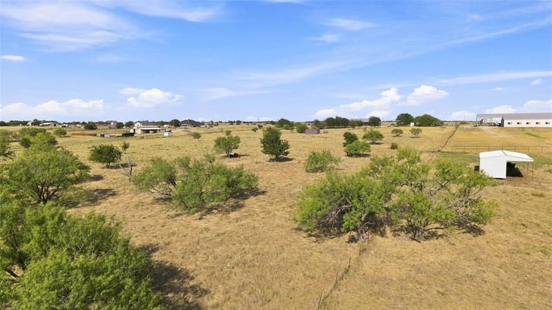 12880 N County Line Rd, Ponder TX 76259 - Photo 36