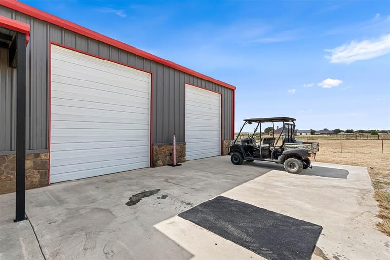 12880 N County Line Rd, Ponder TX 76259 - Photo 38