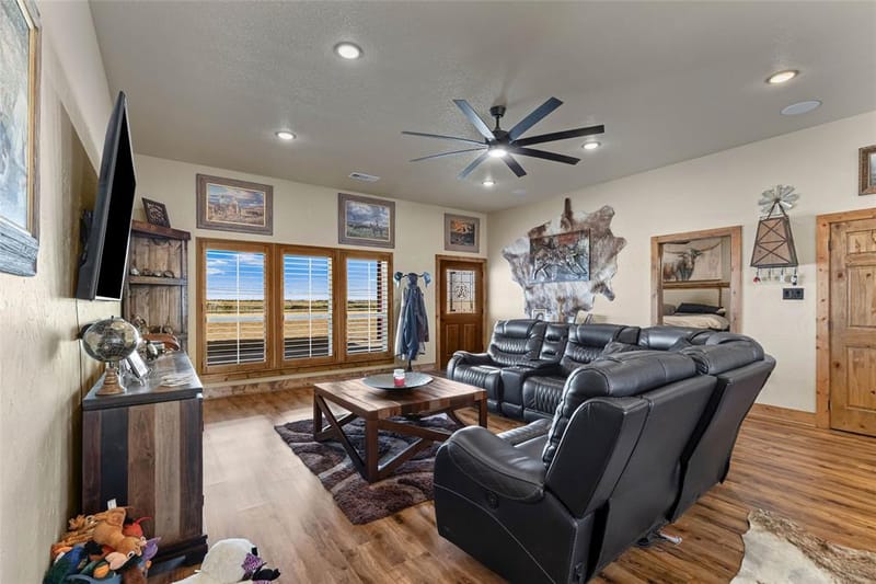 12880 N County Line Rd, Ponder TX 76259 - Photo 10