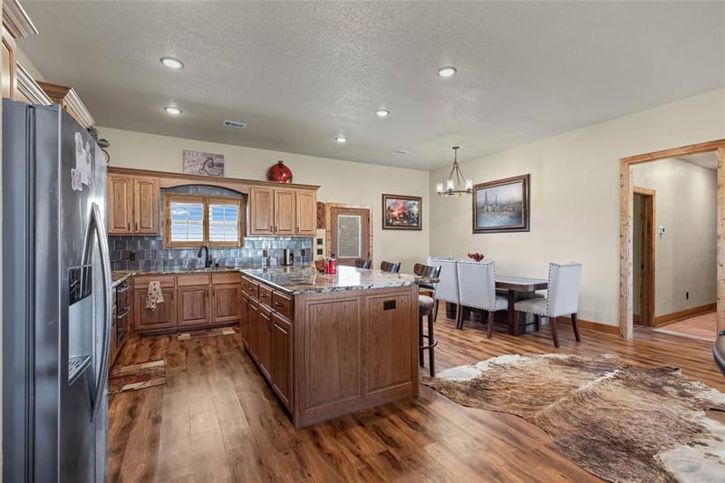 12880 N County Line Rd, Ponder TX 76259 - Photo 14