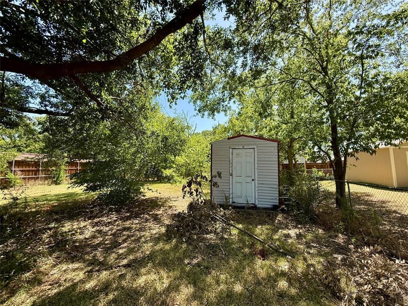 1313 S Rockwall Avenue, Terrell TX 75160 - Photo 16