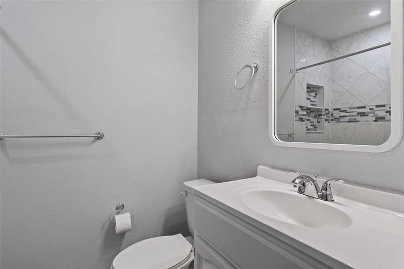 702 N Rita Street, Lacy Lakeview TX 76705 - Photo 32