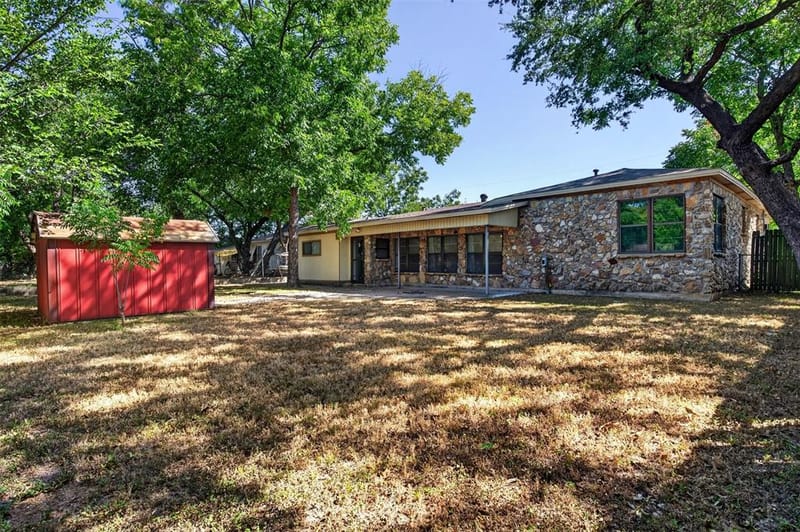 702 N Rita Street, Lacy Lakeview TX 76705 - Photo 37