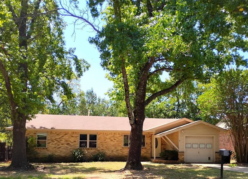 2922 Stafford Drive, Denison TX 75020