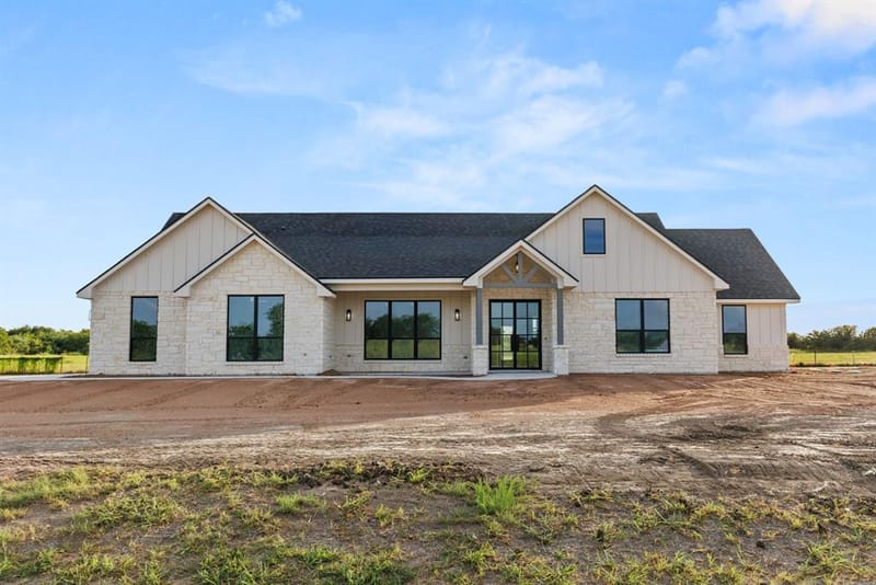 569 Lacek Mill Road, China Spring TX 76633
