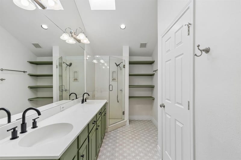 5950 Lindenshire Lane # 302, Dallas TX 75230 - Photo 18
