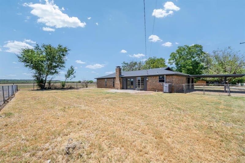 2201 SE 22nd Avenue, Mineral Wells TX 76067 - Photo 38