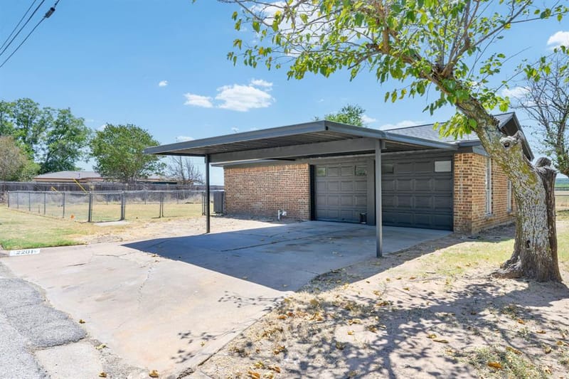2201 SE 22nd Avenue, Mineral Wells TX 76067 - Photo 37