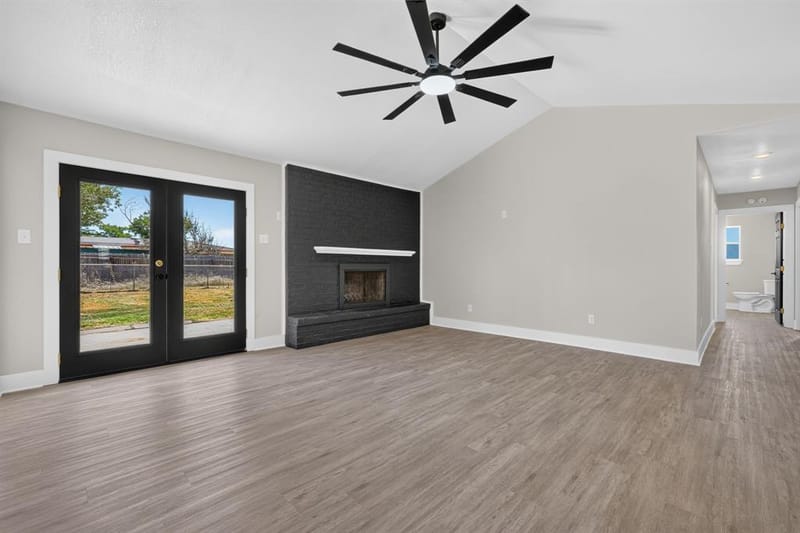 2201 SE 22nd Avenue, Mineral Wells TX 76067 - Photo 8
