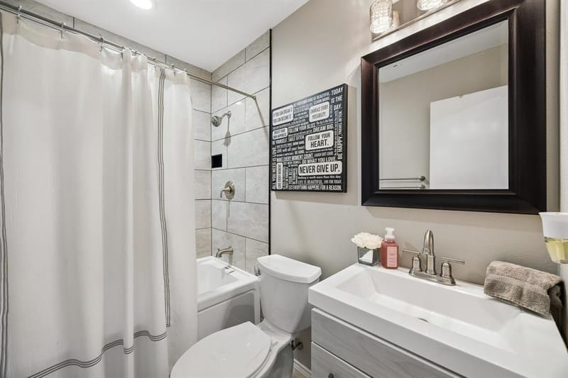 4093 Brazos Drive, Carrollton TX 75007 - Photo 27