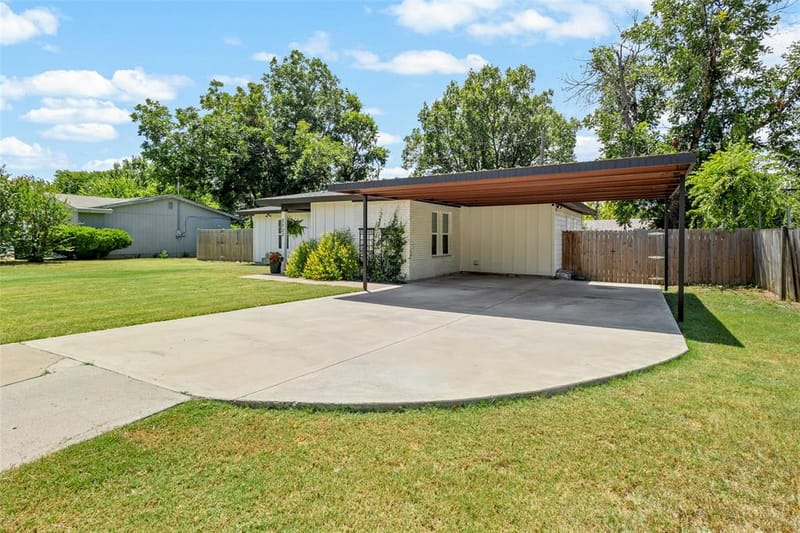 2025 Loop 820, Fort Worth TX 76134 - Photo 2