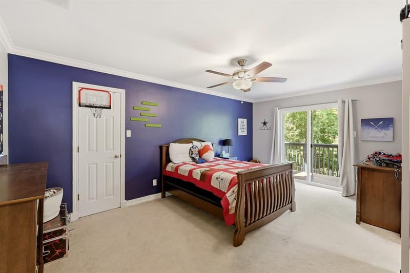 8814 Sanshire Avenue, Dallas TX 75231 - Photo 20
