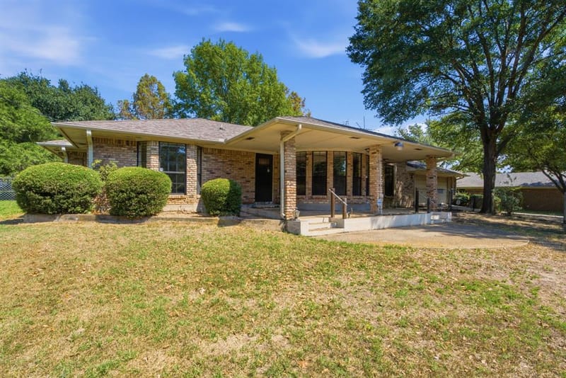 109 Clover Drive, Gun Barrel City TX 75156 - Photo 2