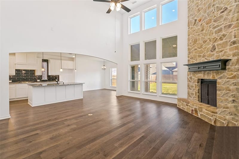 309 Lovett Lane, Burleson TX 76028 - Photo 5