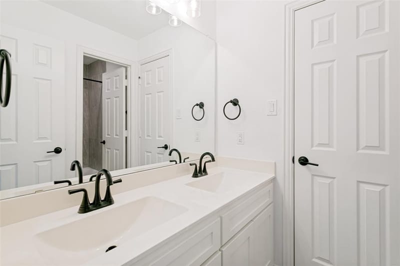 309 Lovett Lane, Burleson TX 76028 - Photo 19