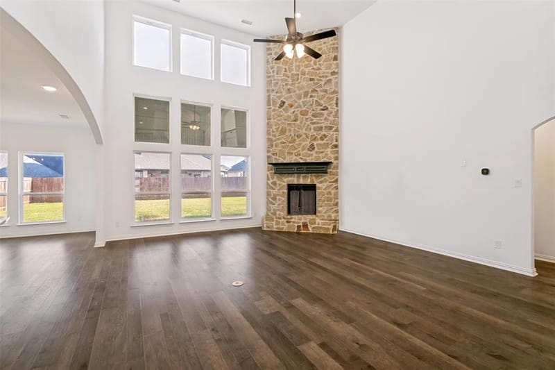 309 Lovett Lane, Burleson TX 76028 - Photo 4