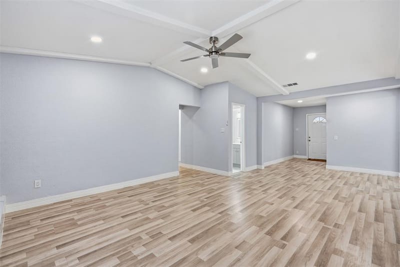 831 Kelso Drive, Dallas TX 75211 - Photo 7