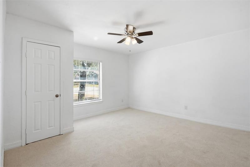 831 Kelso Drive, Dallas TX 75211 - Photo 10