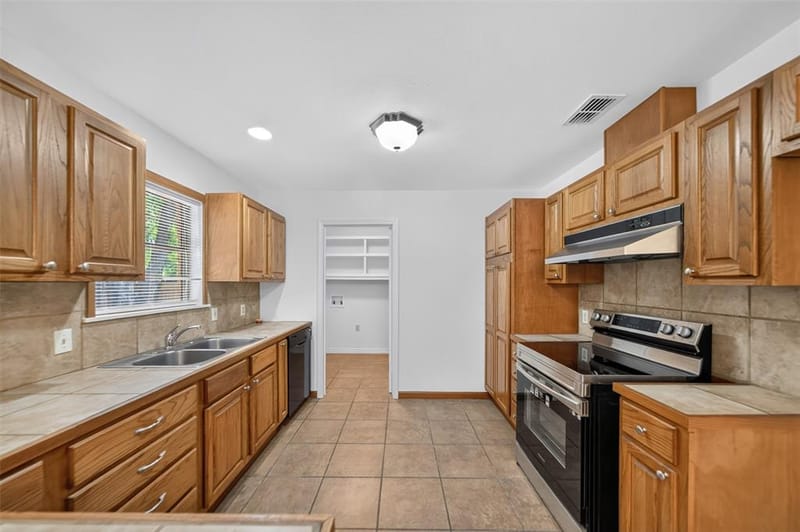 3041 Lakewood Drive, Tyler TX 75702 - Photo 13