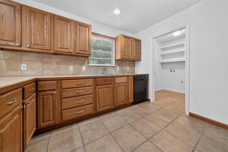 3041 Lakewood Drive, Tyler TX 75702 - Photo 15
