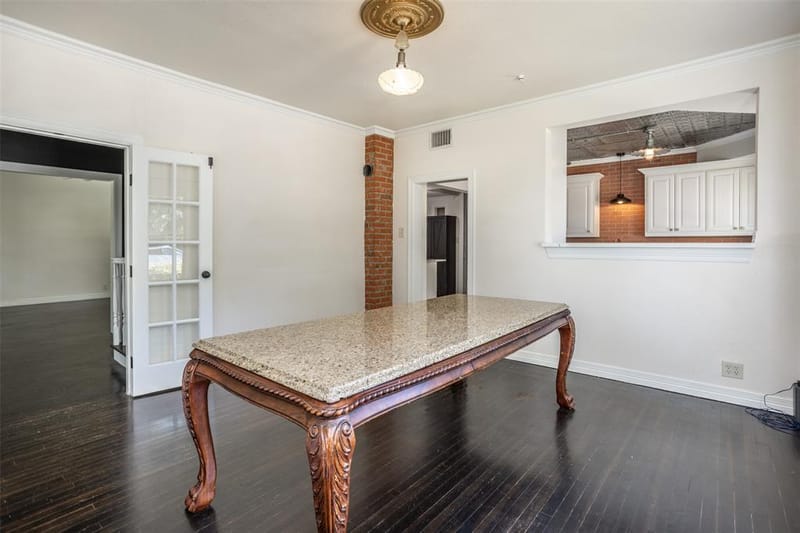 610 S Lee Street, Valley View TX 76272 - Photo 12
