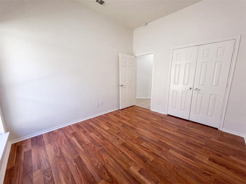 8526 Vista Grande Drive, Dallas TX 75249 - Photo 12