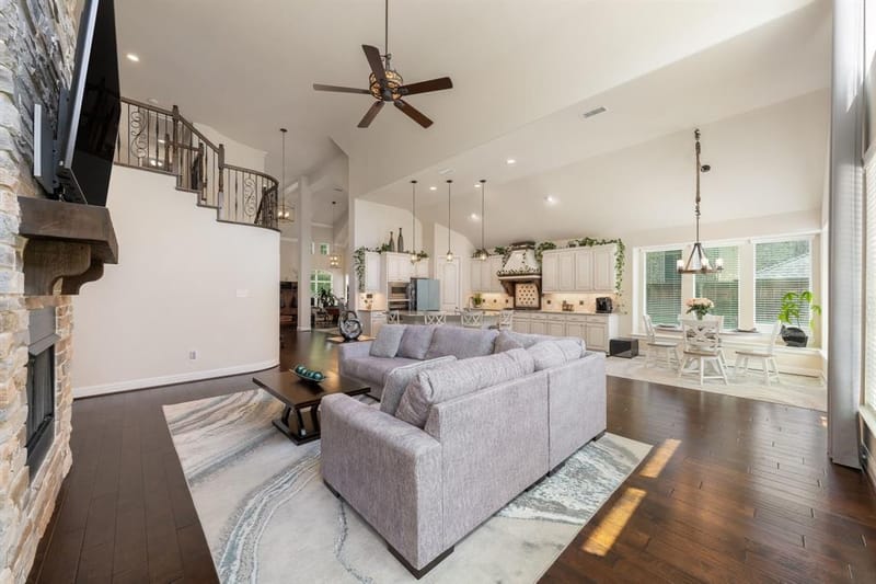8621 Vatican Drive, McKinney TX 75071 - Photo 9