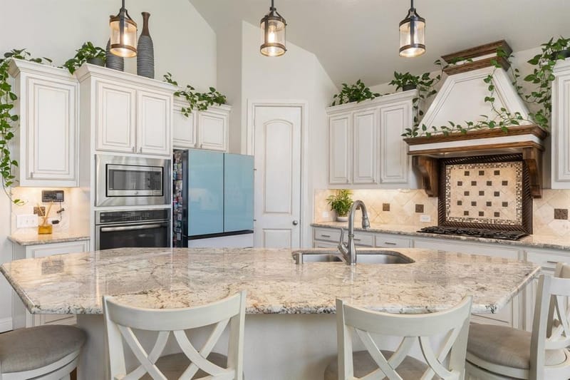 8621 Vatican Drive, McKinney TX 75071 - Photo 14