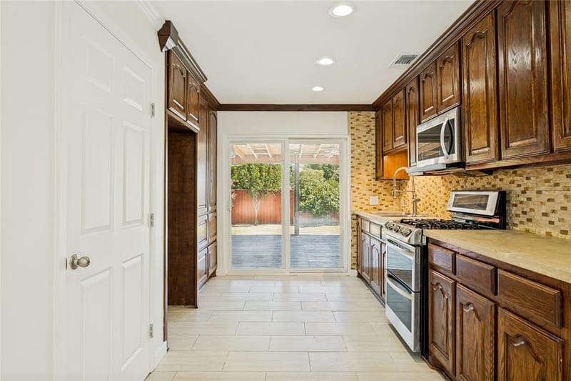 4228 Hyde Park Drive, Mesquite TX 75150 - Photo 8