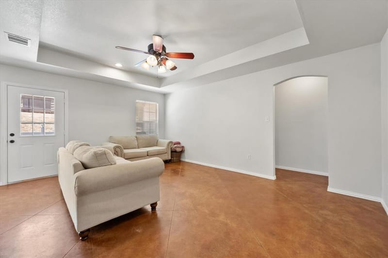 624 Lunar Circle, Granbury TX 76049 - Photo 6