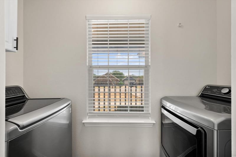 624 Lunar Circle, Granbury TX 76049 - Photo 16